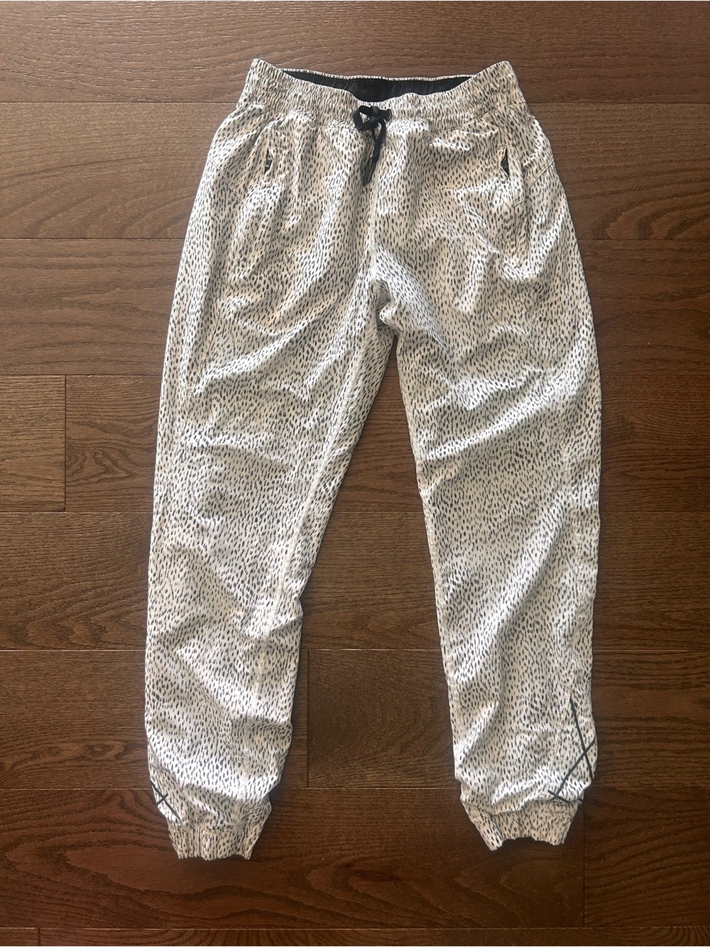 Lululemon Size 6 Women's Trainer Track Pants